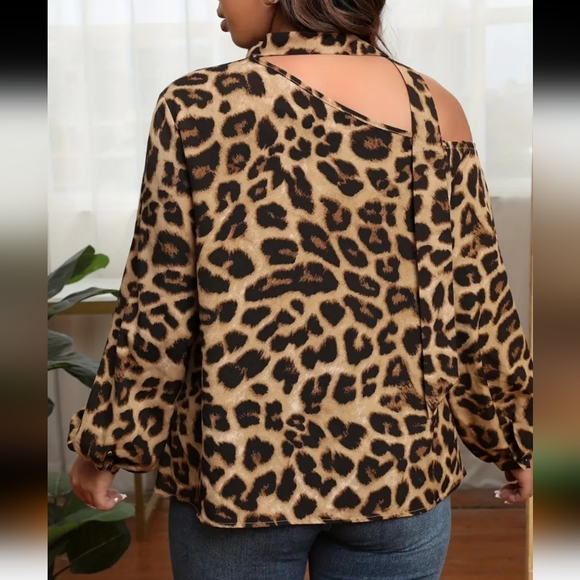 4X Plus size Animal Print Brown Tan one Shoulder Tie Neck NEW - Picture 2 of 2